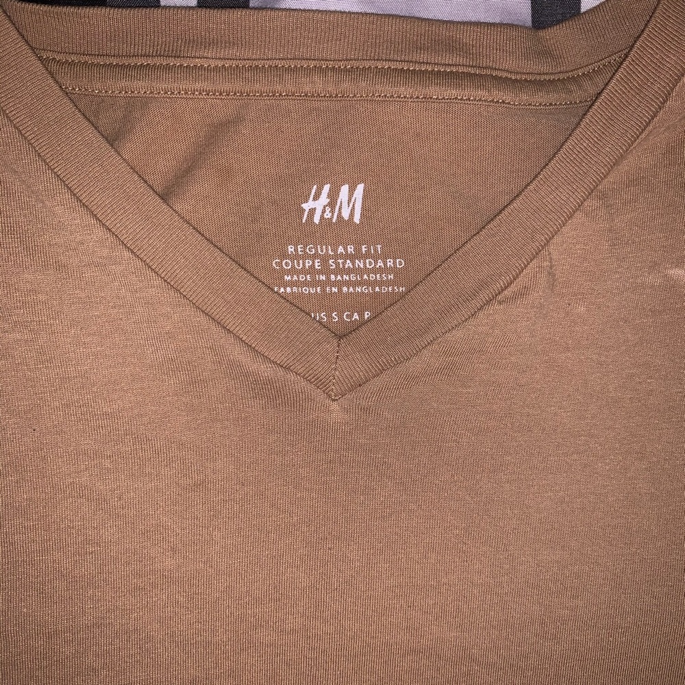 Men’s H&M V Neck T-Shirt